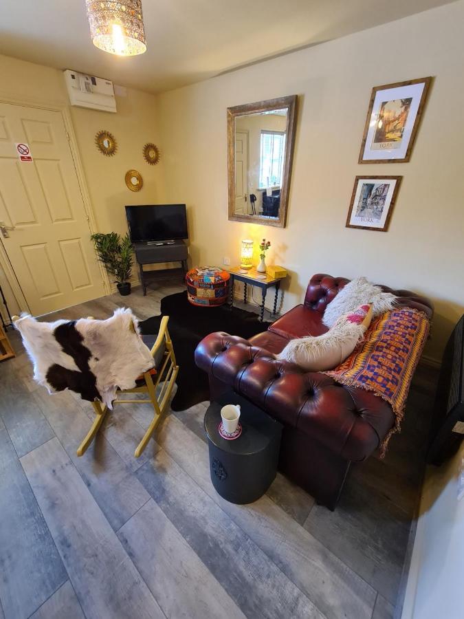 The Shambles By Spires Accommodation A Boho Styled Place To Stay Just 3 Miles From Birches Valley Visitors Centre Cannock Chase Rugeley Esterno foto